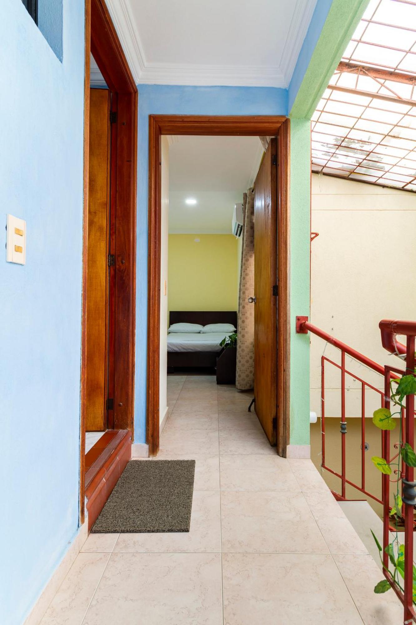 Hostal Cartagonova - Habitaciones Privadas Y Amplias Cerca A Zonas Turisticas Cartagena المظهر الخارجي الصورة