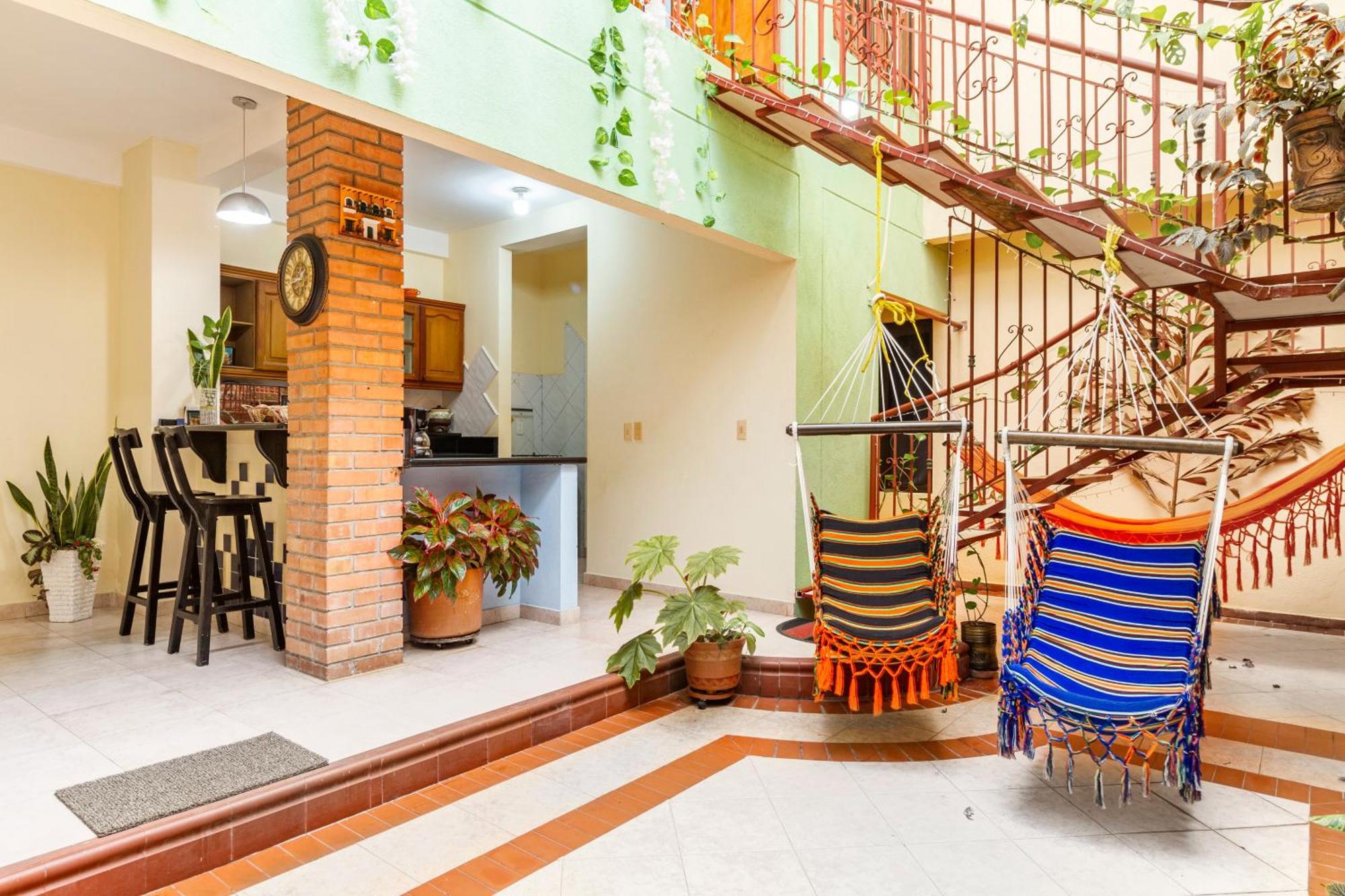 Hostal Cartagonova - Habitaciones Privadas Y Amplias Cerca A Zonas Turisticas Cartagena المظهر الخارجي الصورة